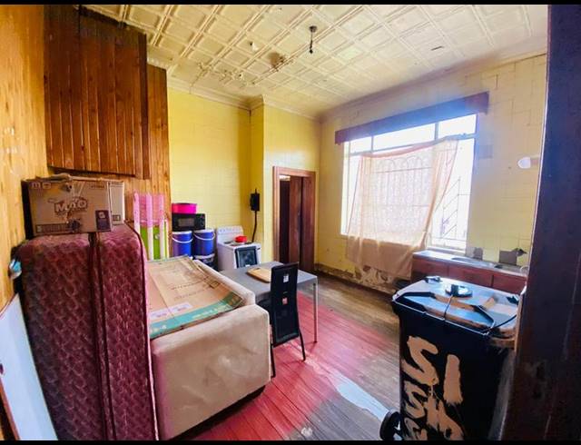 7 BEDROOM HOUSE FOR SALE IN SPRINGS CENTRAL